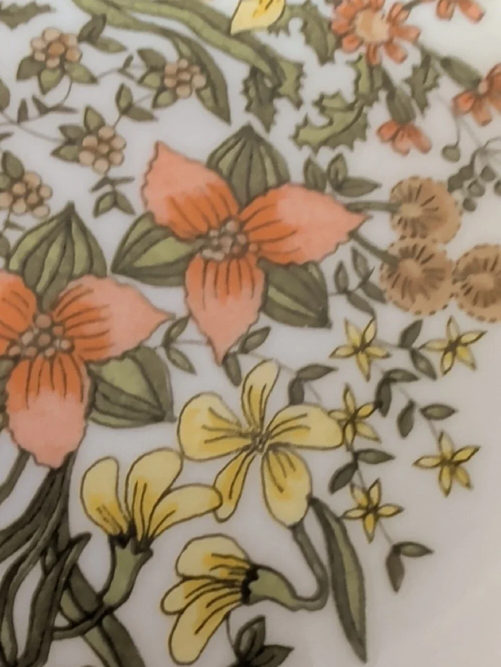 4 VTG. Corelle 